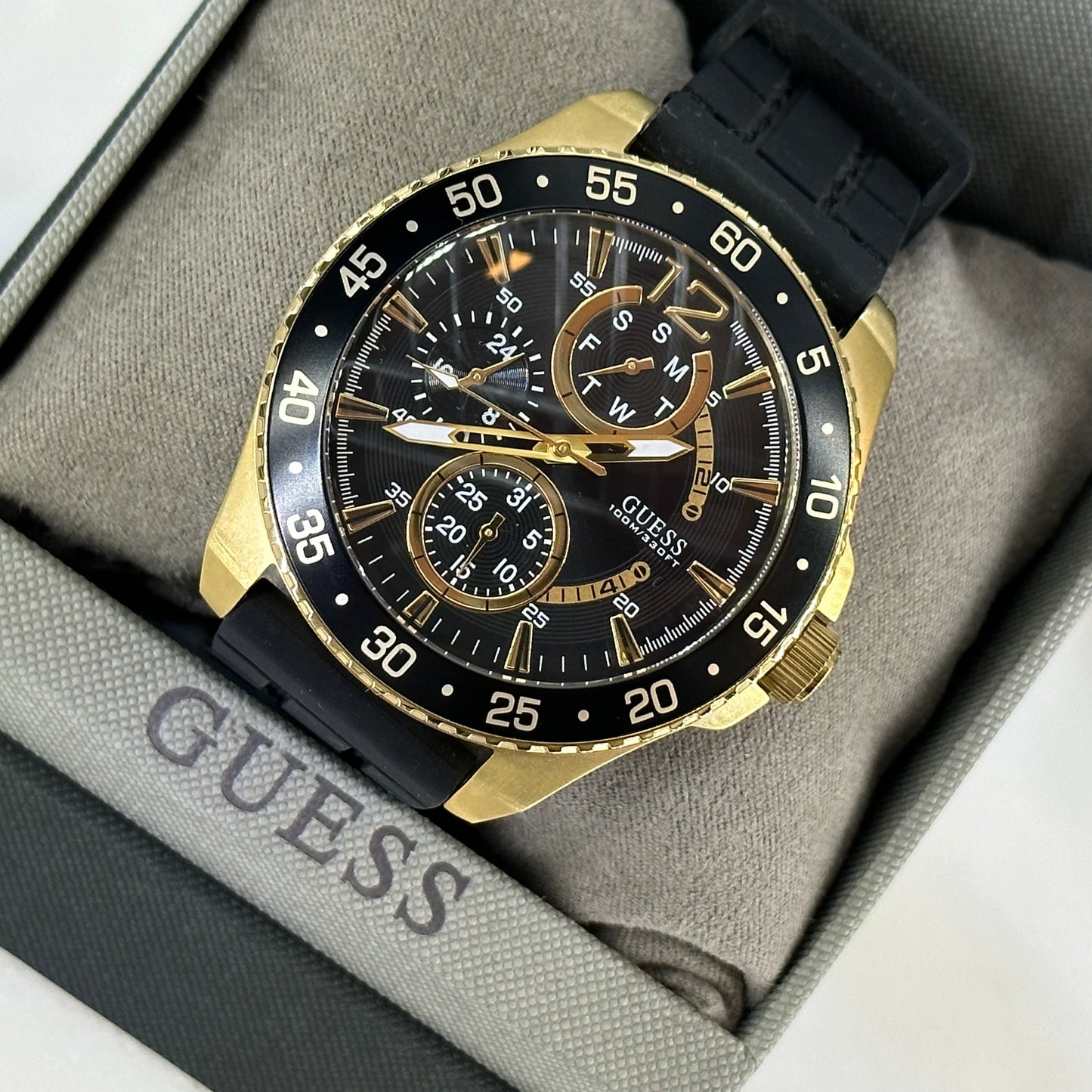 Ceas Guess W0798G3